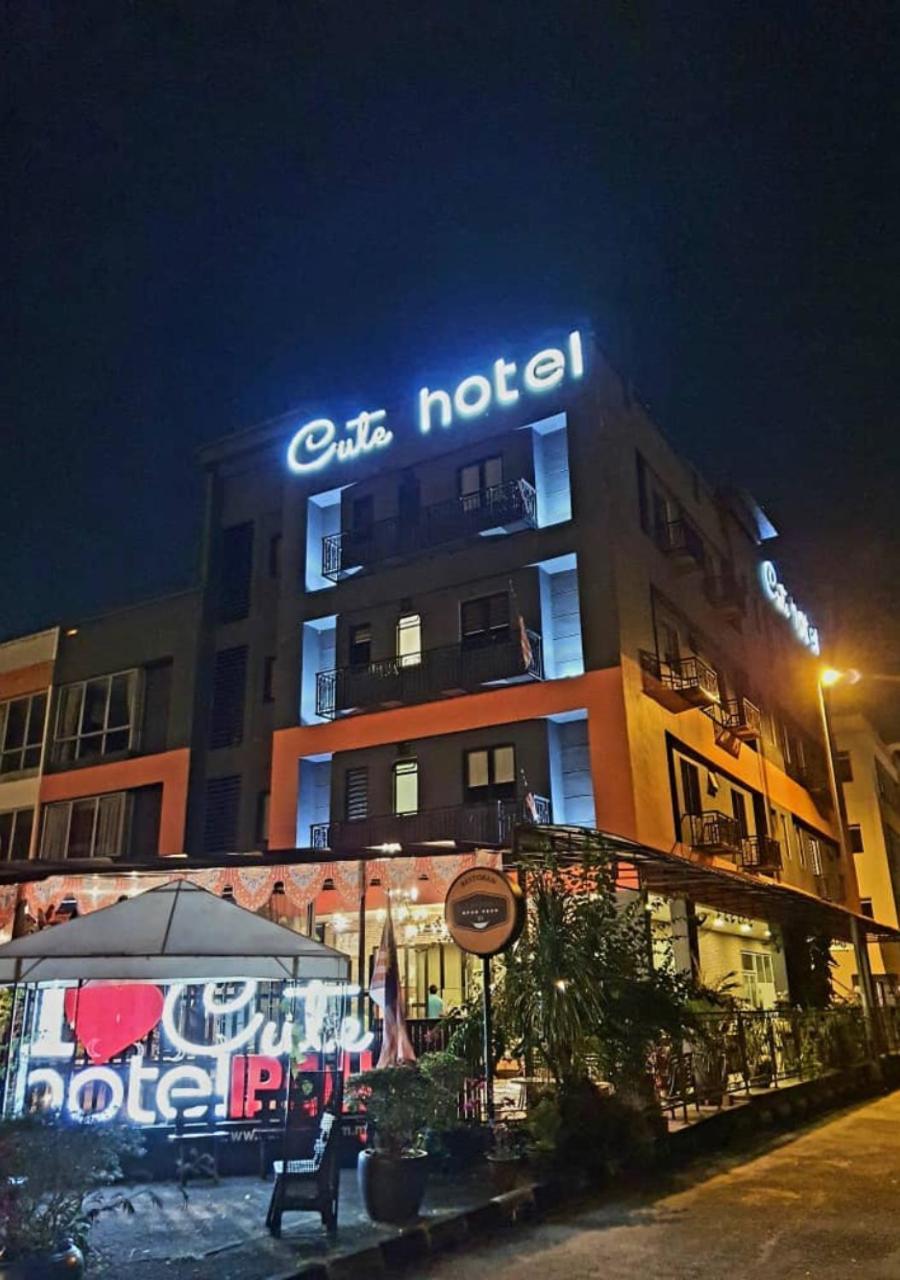 Cute & Dorms Hotel 2*